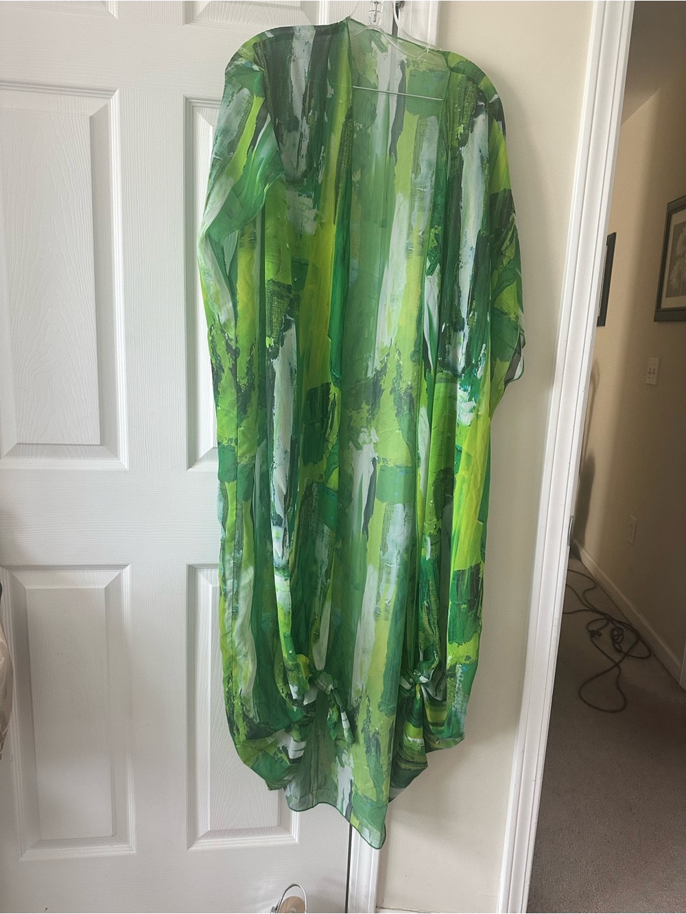 Green Abstract Print Long shirt /. Cover up Lightweight Casual Shirt
